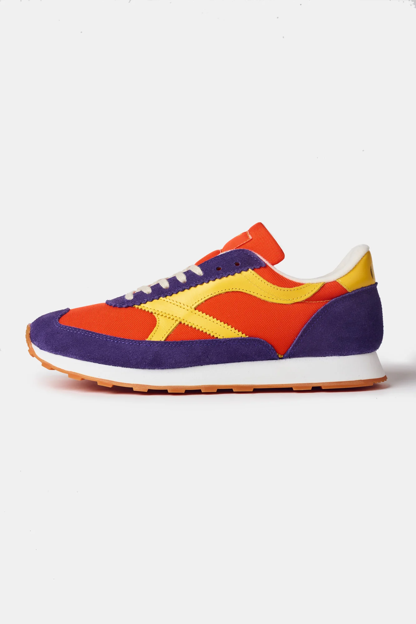 Beacon Trainer - Flame Red - Image 3