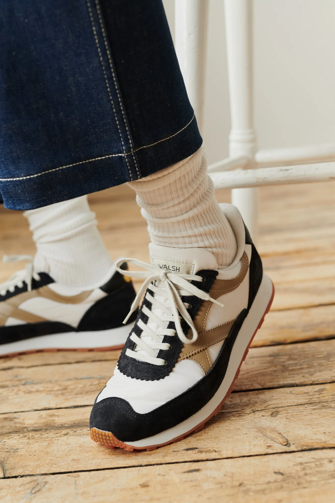 Beacon Trainer - White/Charcoal