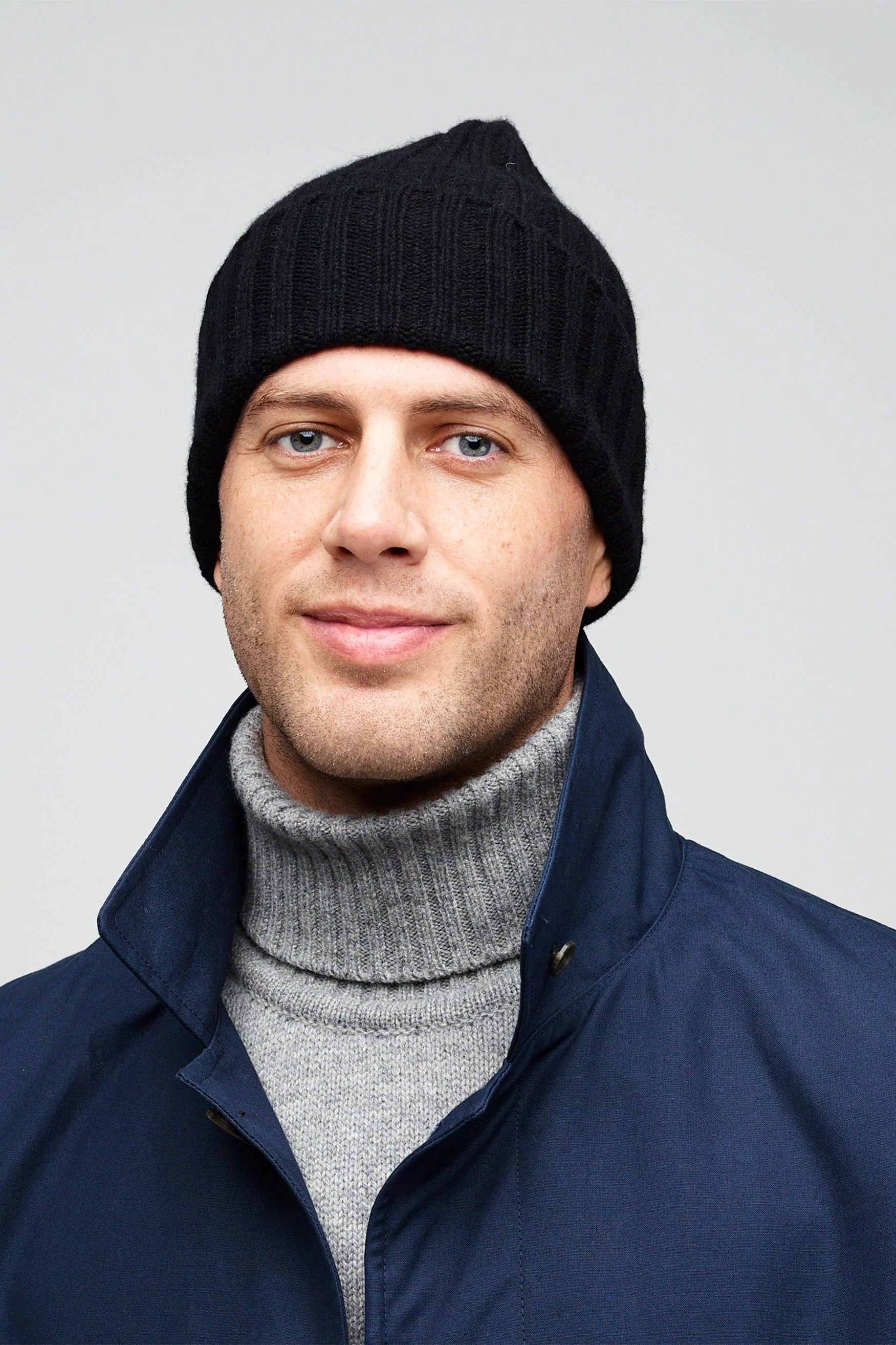 Lambswool Beanie Hat - Black - Image 3
