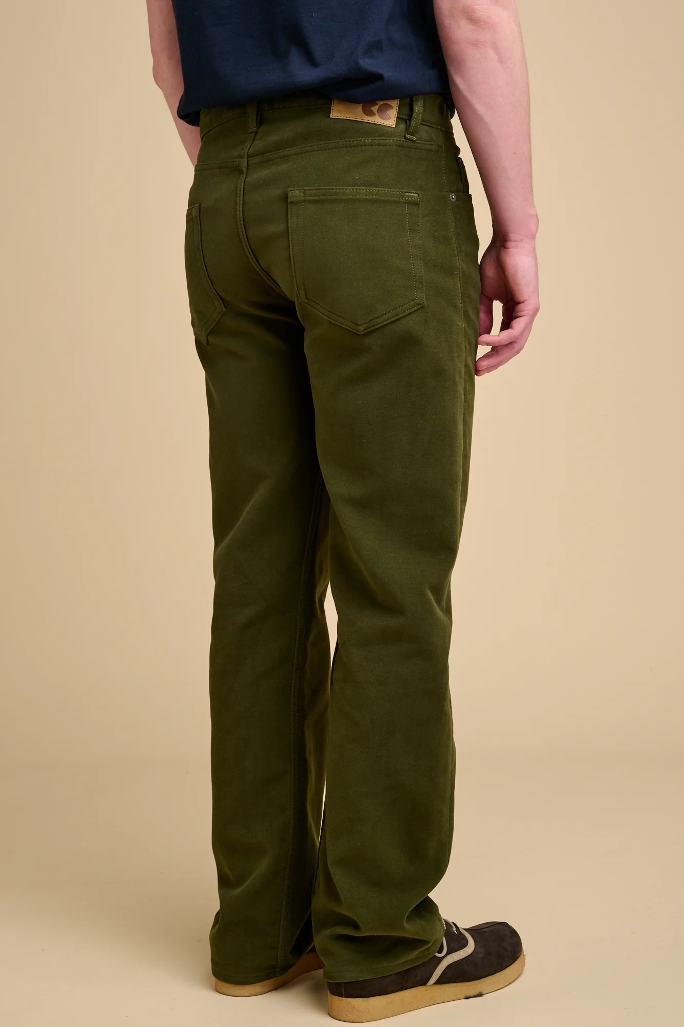 Mens Arran Loose Fit Moleskin Jean - Dark Olive - Image 3
