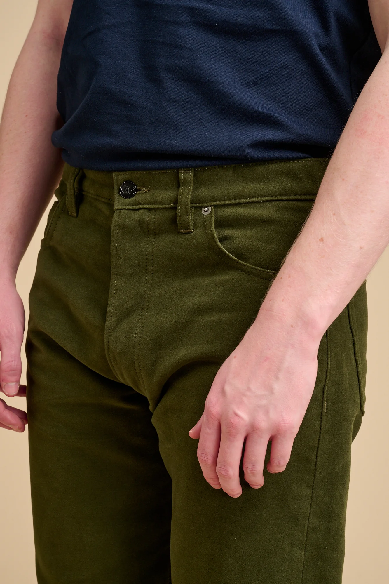 Mens Arran Loose Fit Moleskin Jean - Dark Olive - Image 4