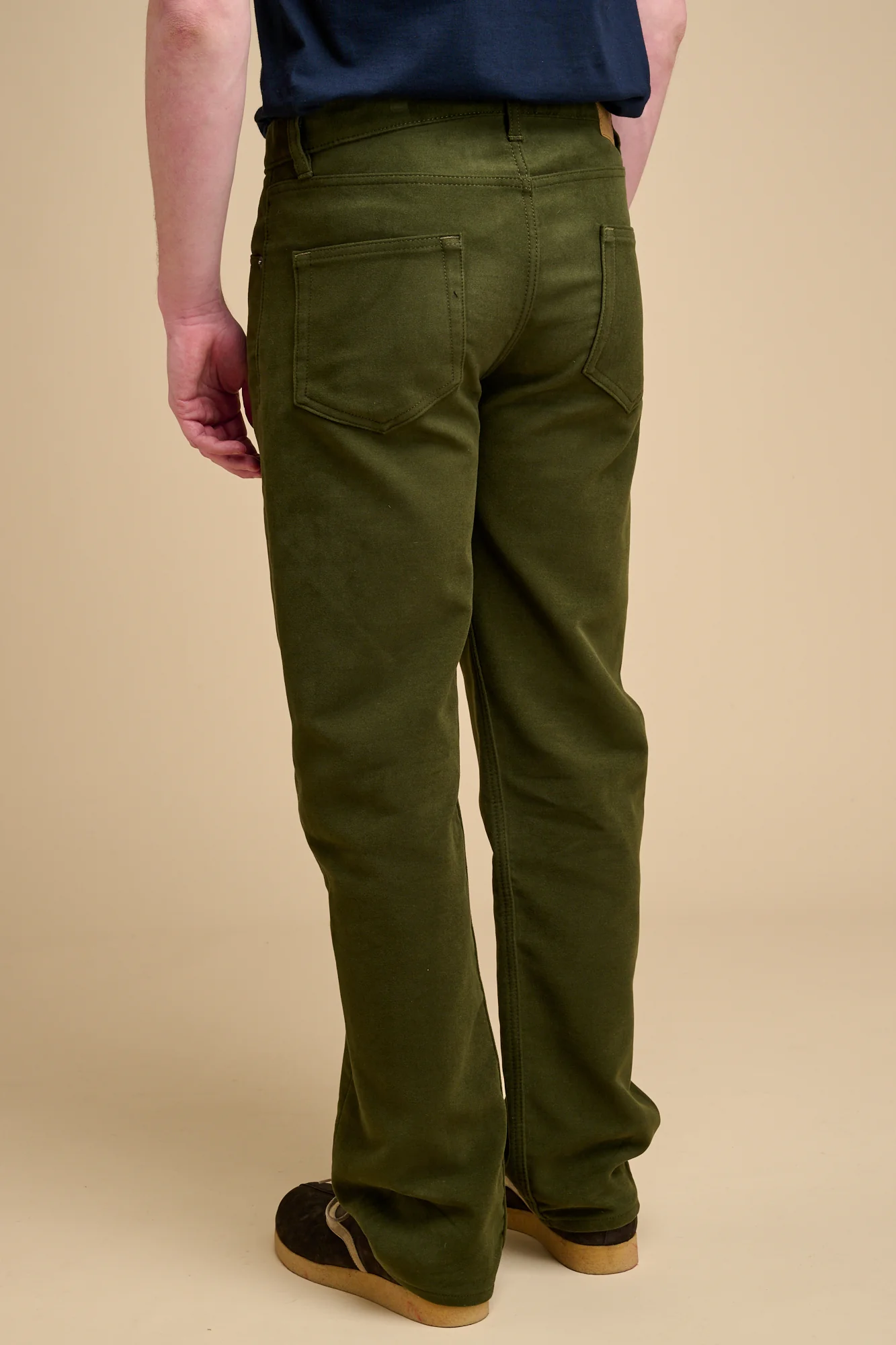 Mens Arran Loose Fit Moleskin Jean - Dark Olive - Image 6