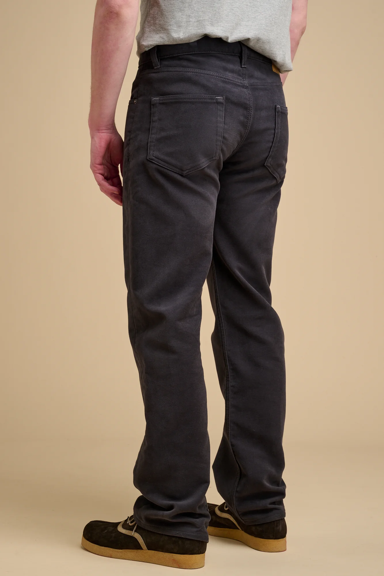 Mens Arran Loose Fit Moleskin Jean - Slate - Image 5