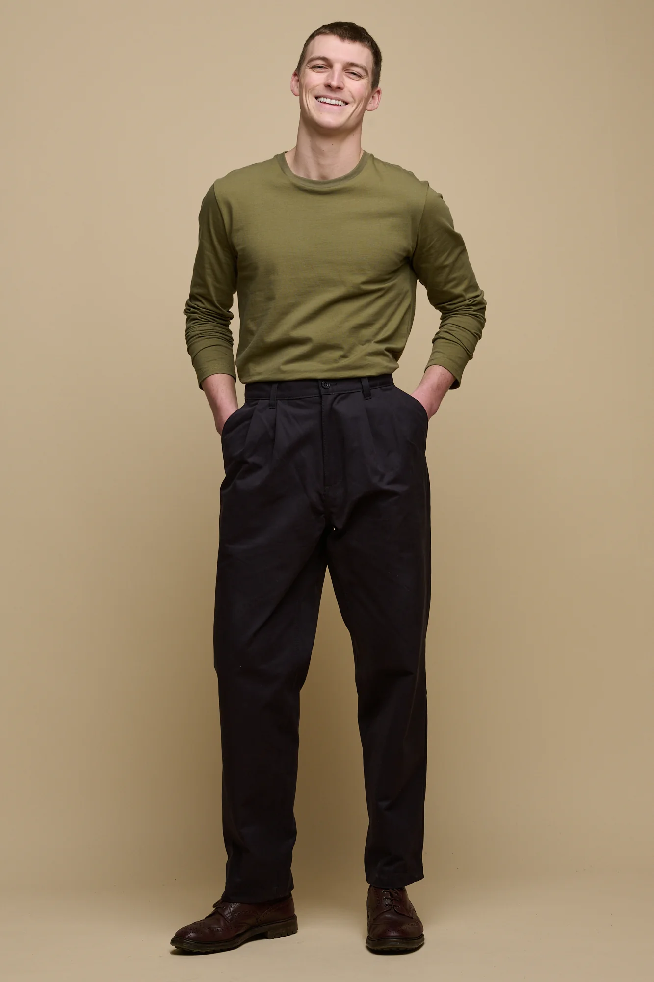 Men's Pleated Lightweight 100% Cotton Twill Chinos - Dark Navy - Image 3