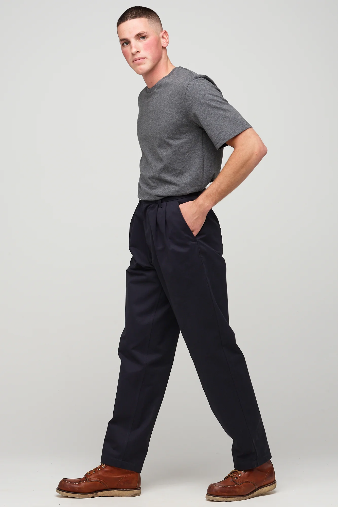Men's Pleated Heavyweight 100% Cotton Twill Chinos - Dark Navy - Image 3