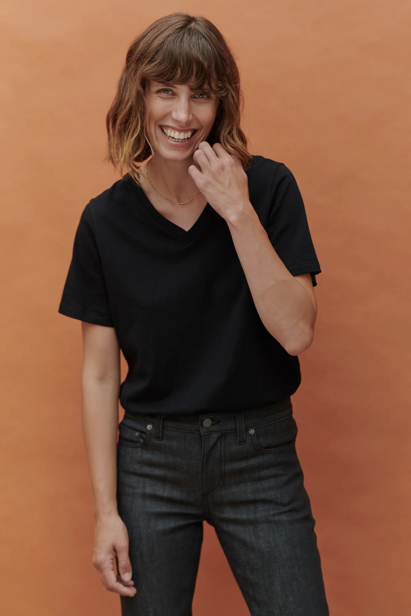 Women's Short Sleeve V-Neck T Shirt - Black - Image 2