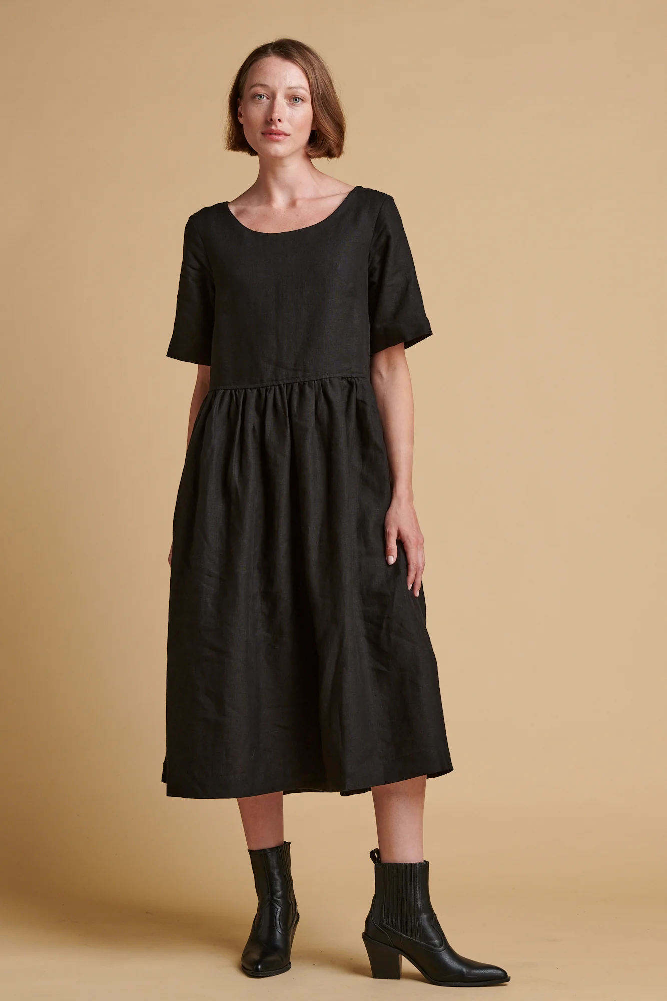 Women's Crew Neck Gathered Dress - Black Linen - Image 3