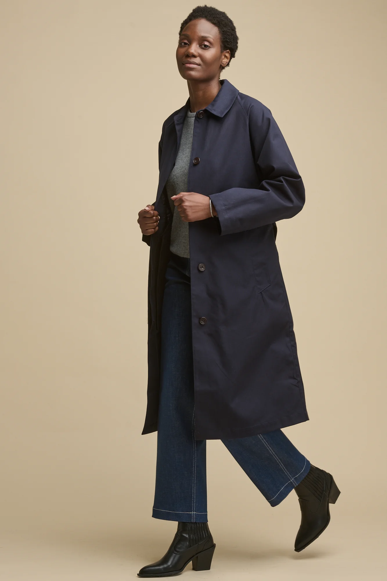 Women's Frances Belted Raglan Raincoat - Navy - Image 4