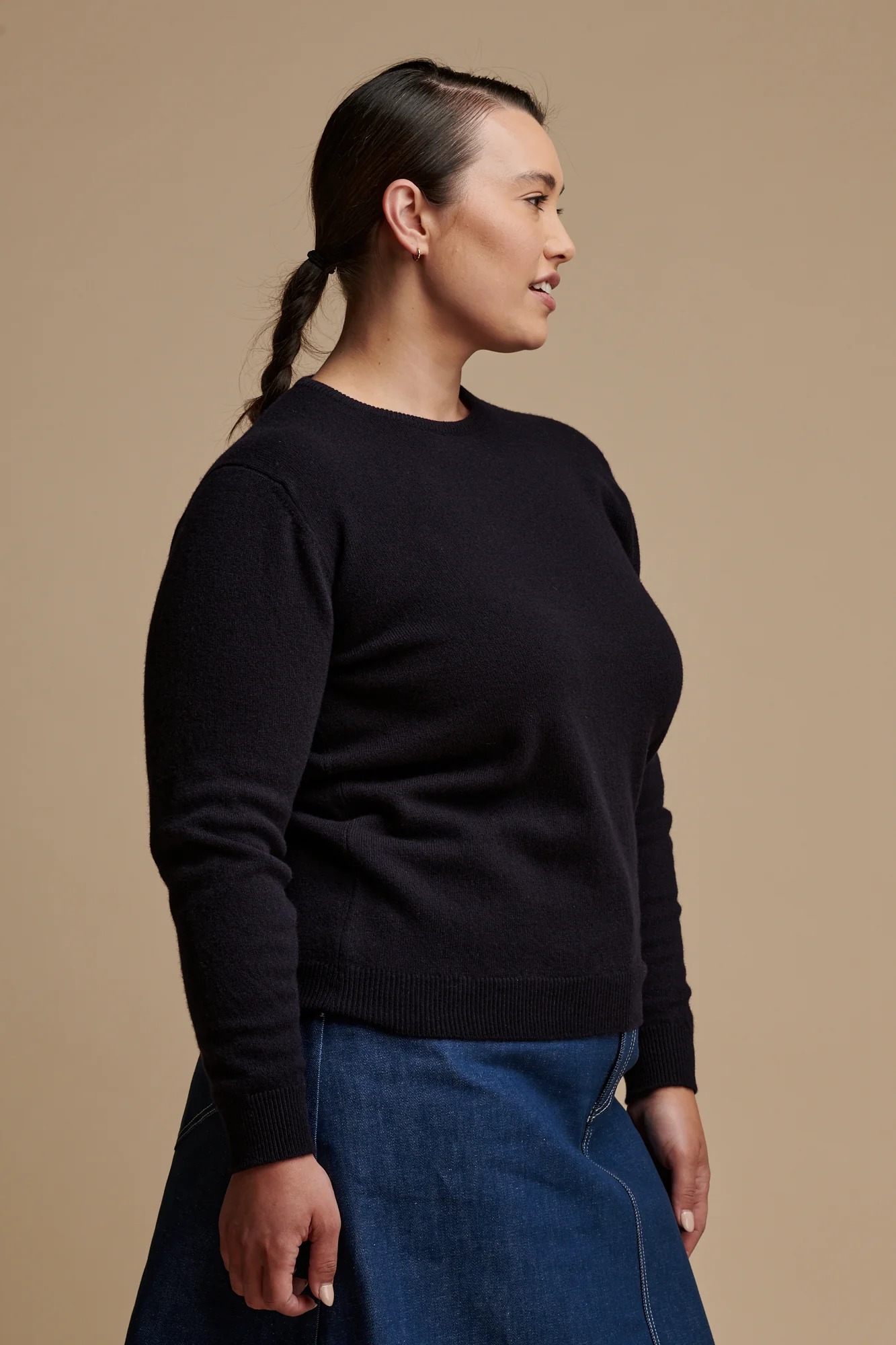 Women's Lambswool Crew Neck - Navy - Image 3