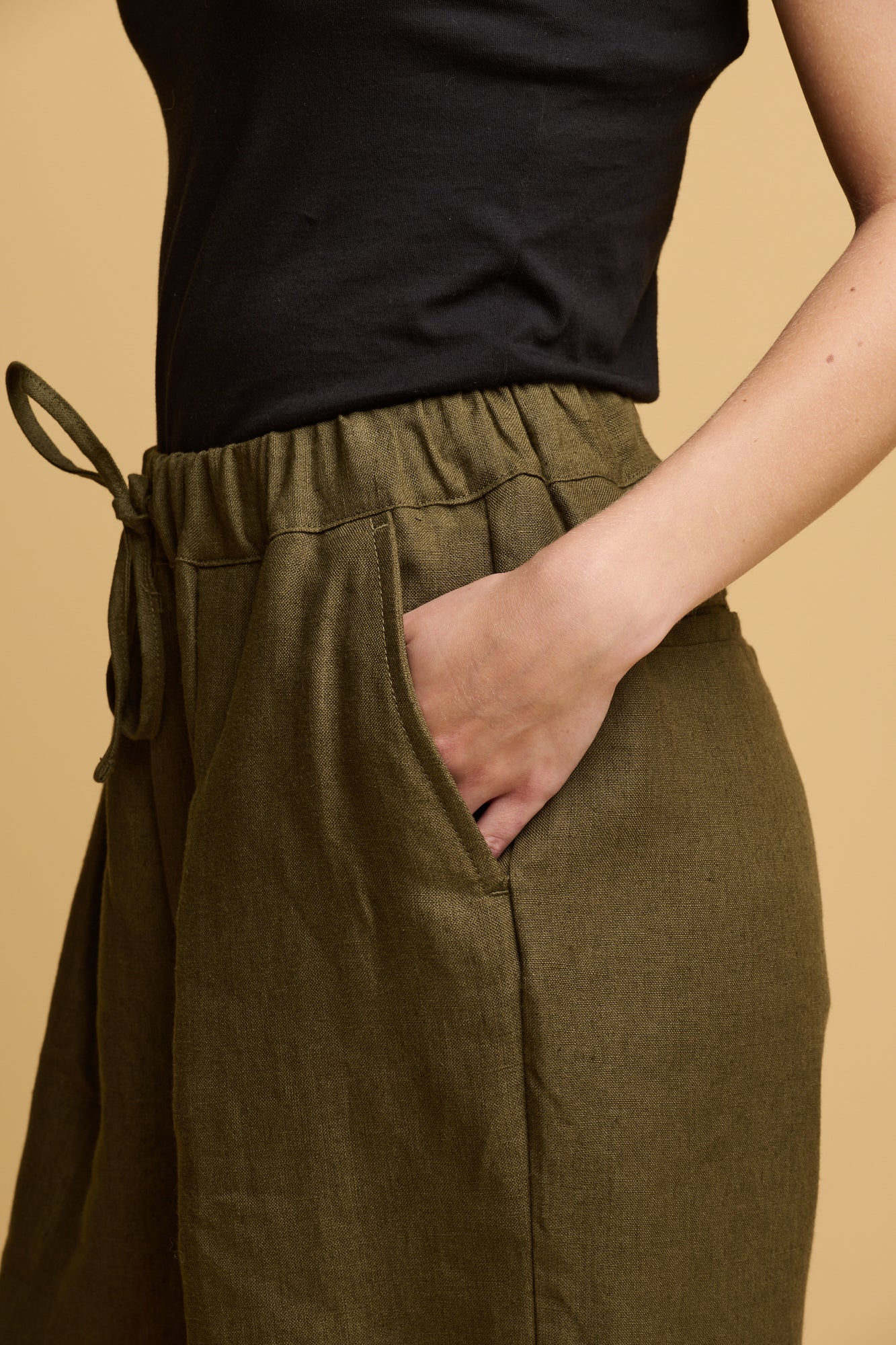 Women's Lorna Elasticated Waist Linen Trouser - Olive - Image 3