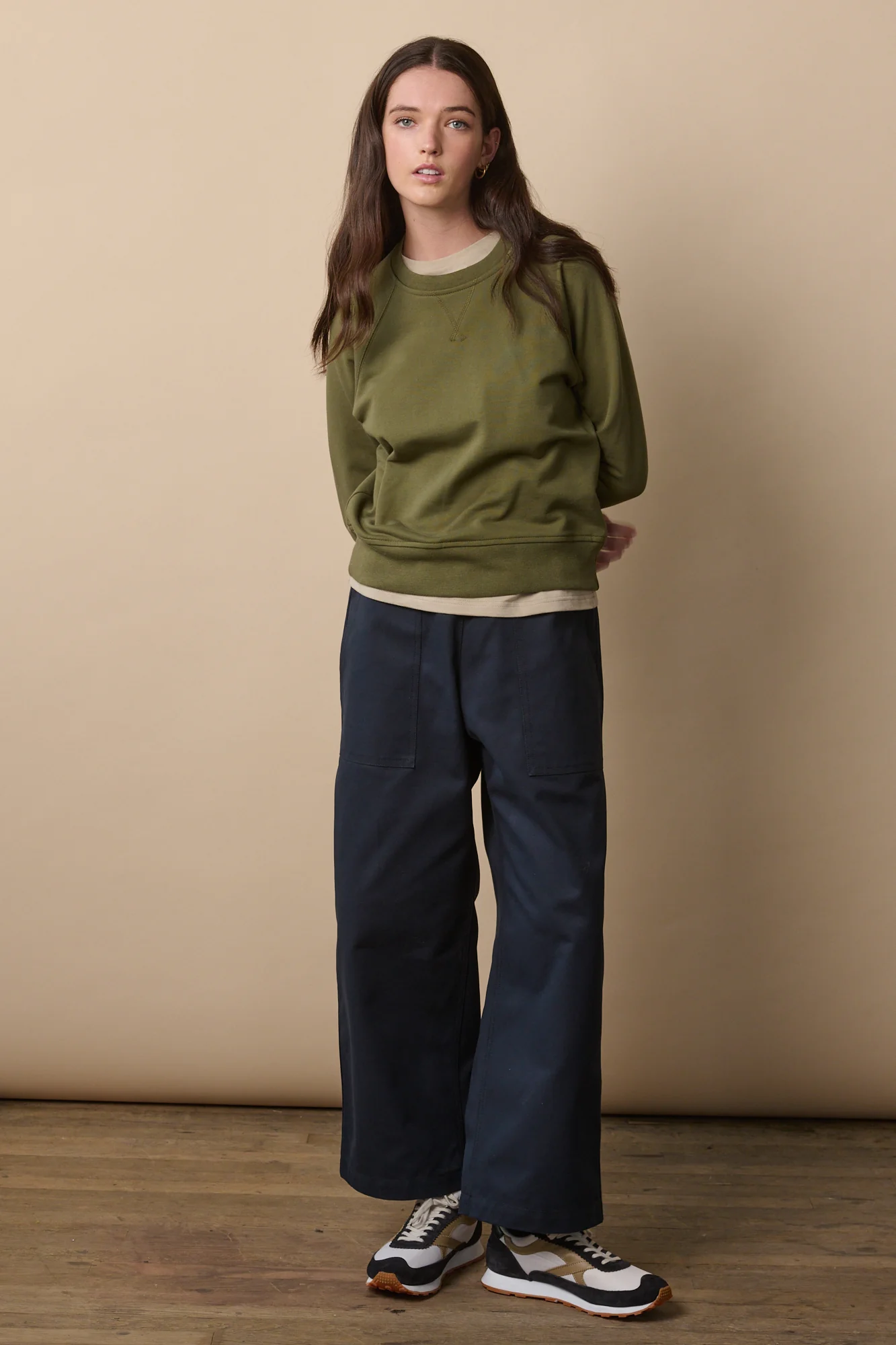Women's Raglan Sweatshirt - Olive - Image 3