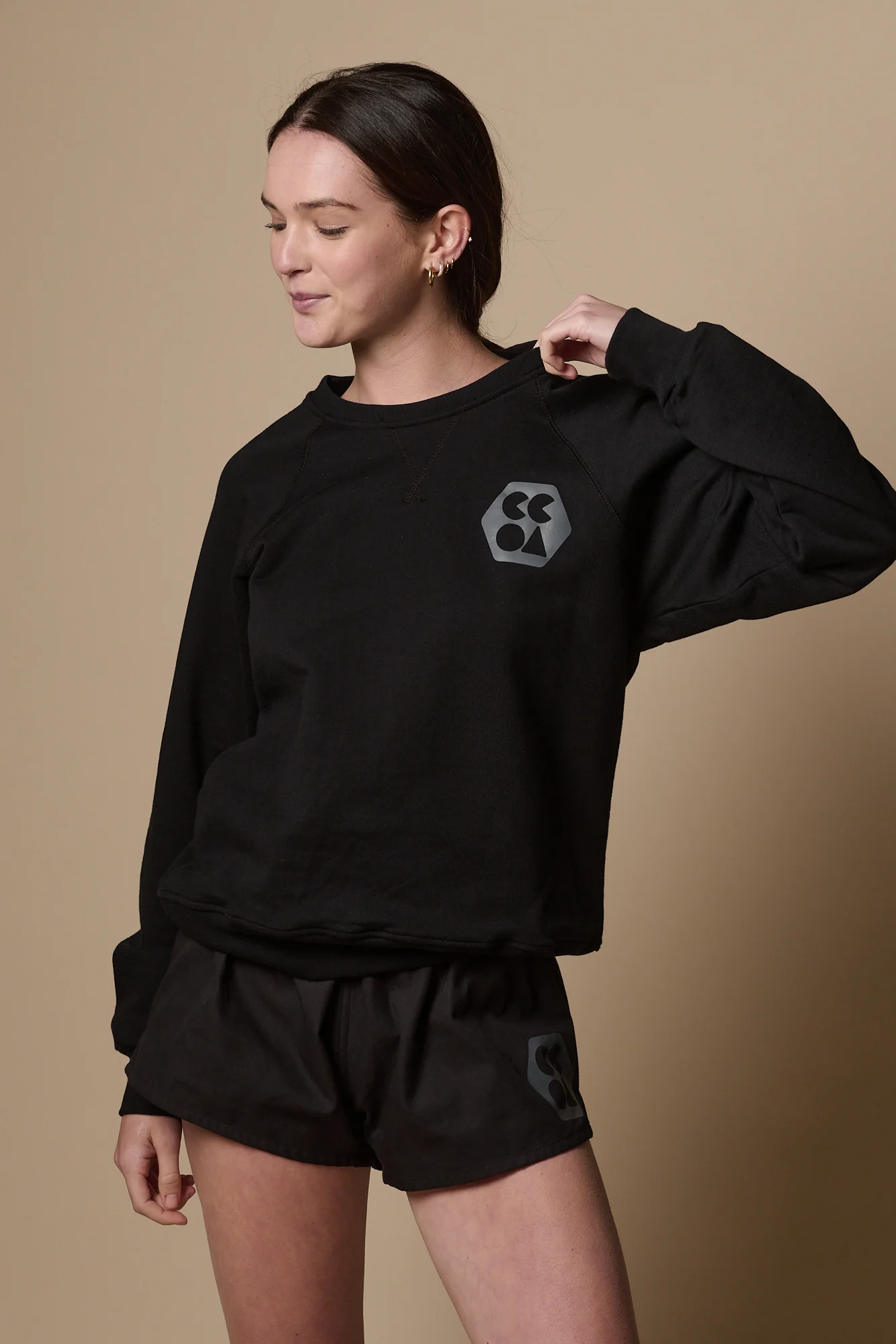 Womens Raglan Sweatshirt Plastic Free - Black - Image 4