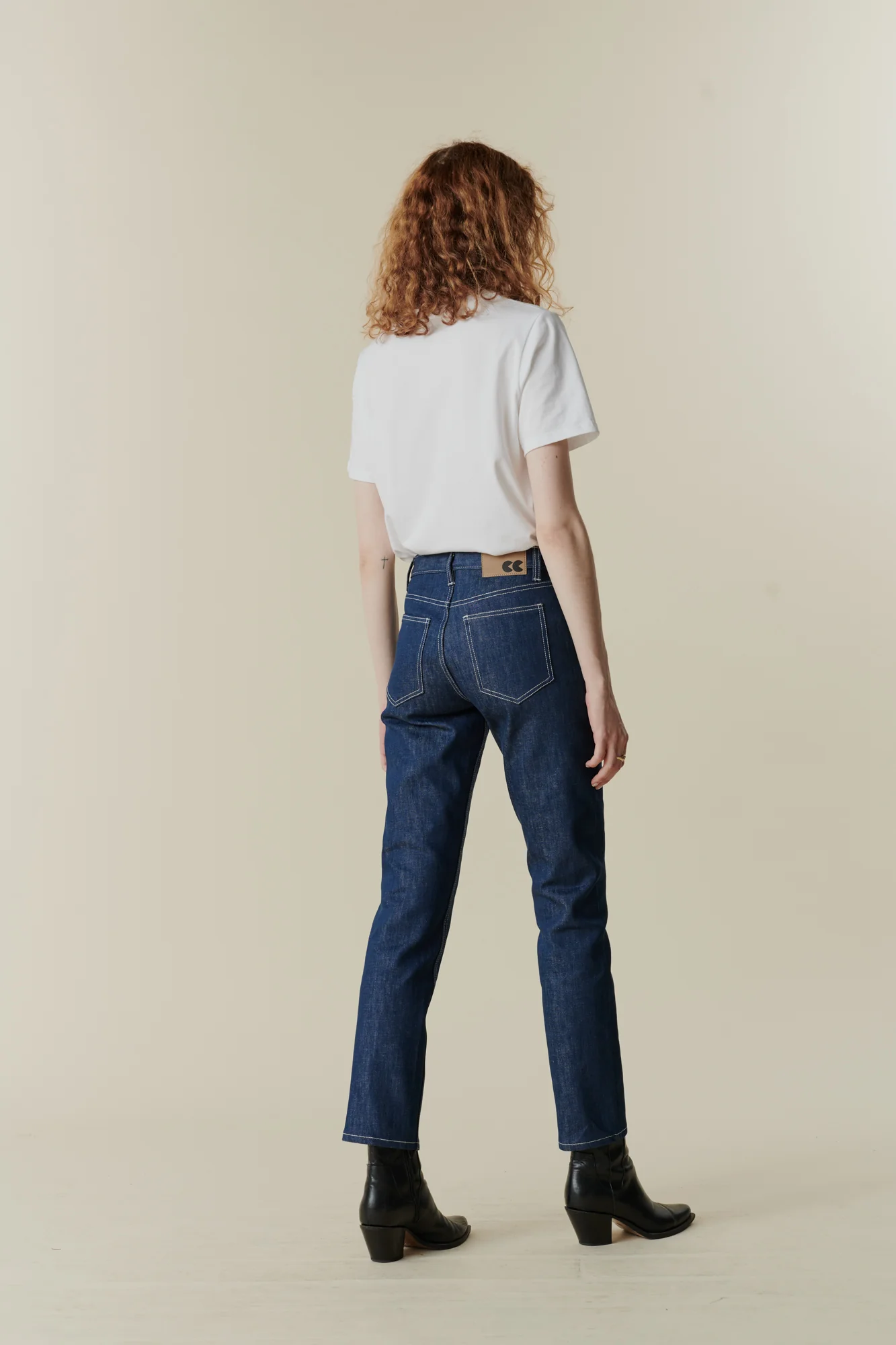 Women's Straight Leg Mid Rise Denim Jeans - Blue - Image 4